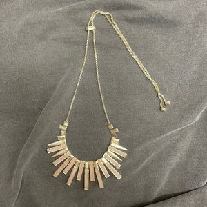 KENDRA SCOTT STATEMENT NECKLACE - ROSE QUARTZ
